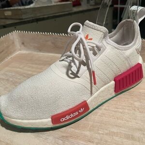Adidas Women’s NMD R1 White Sneakers W/Bold Accents WORN ONCE